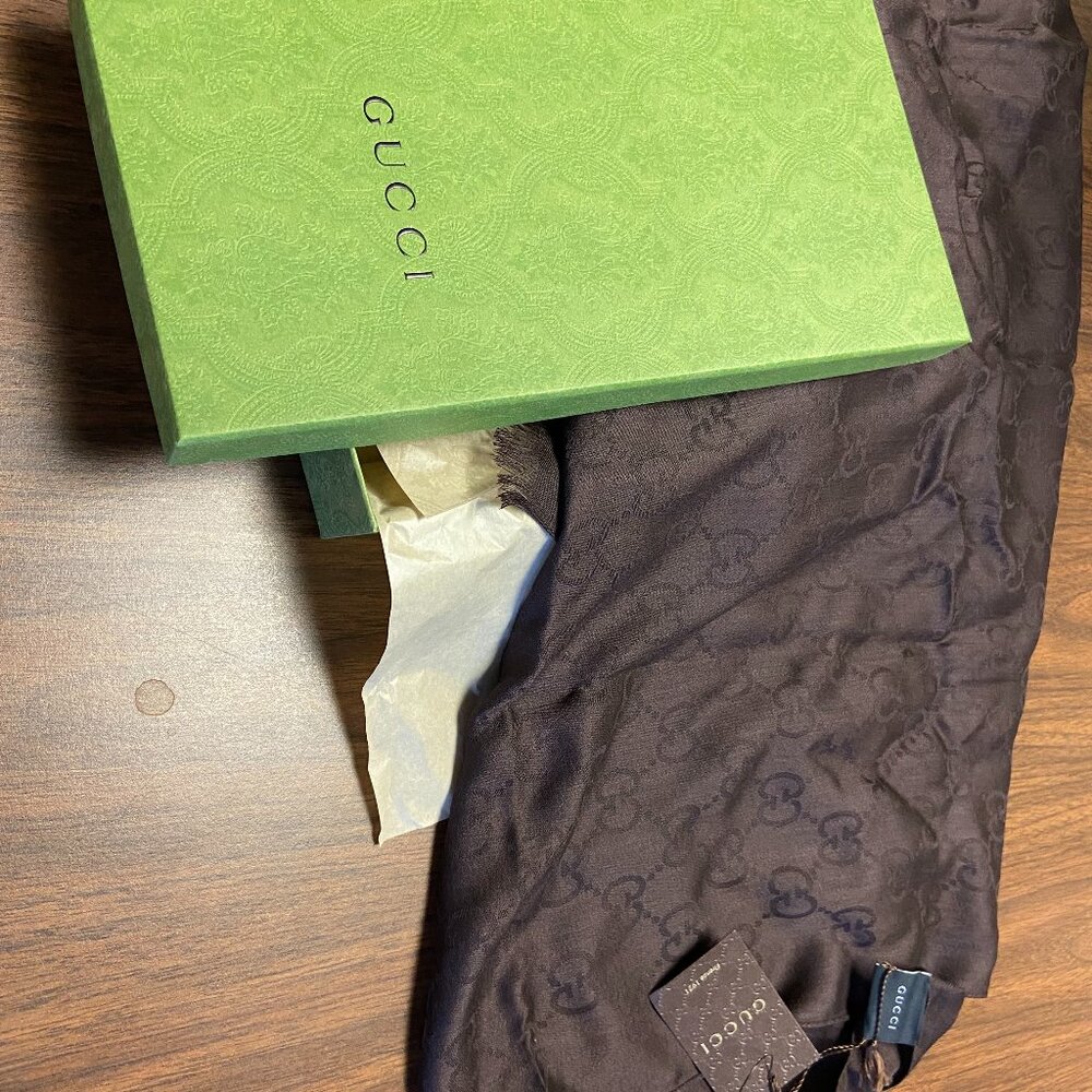 GUCCI SHAWL/SCARF